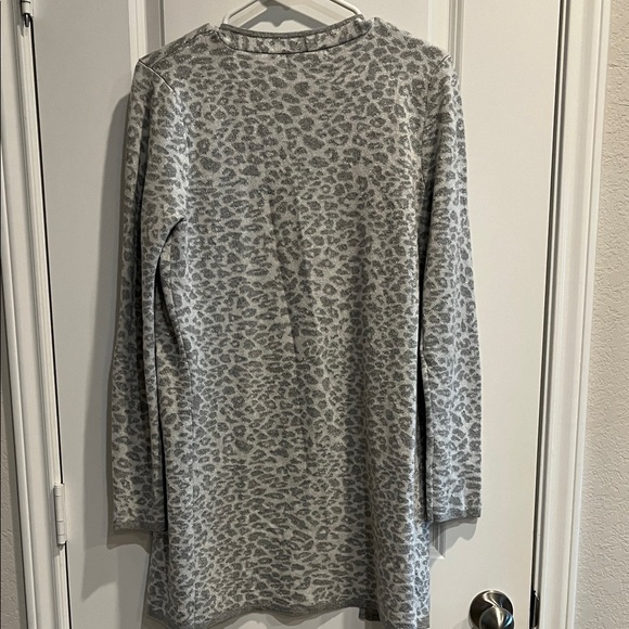 Karl Lagerfeld Gray Leopard Print Cardigan - Picture 2 of 3
